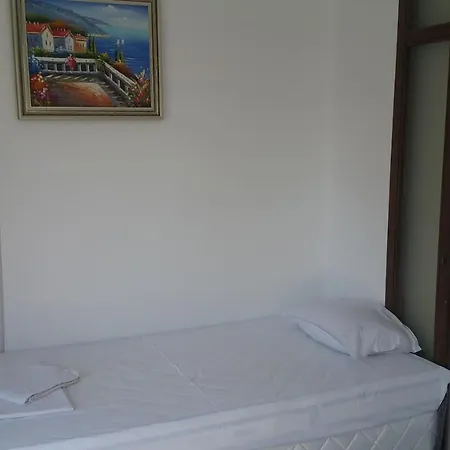 Guest * בורגאס